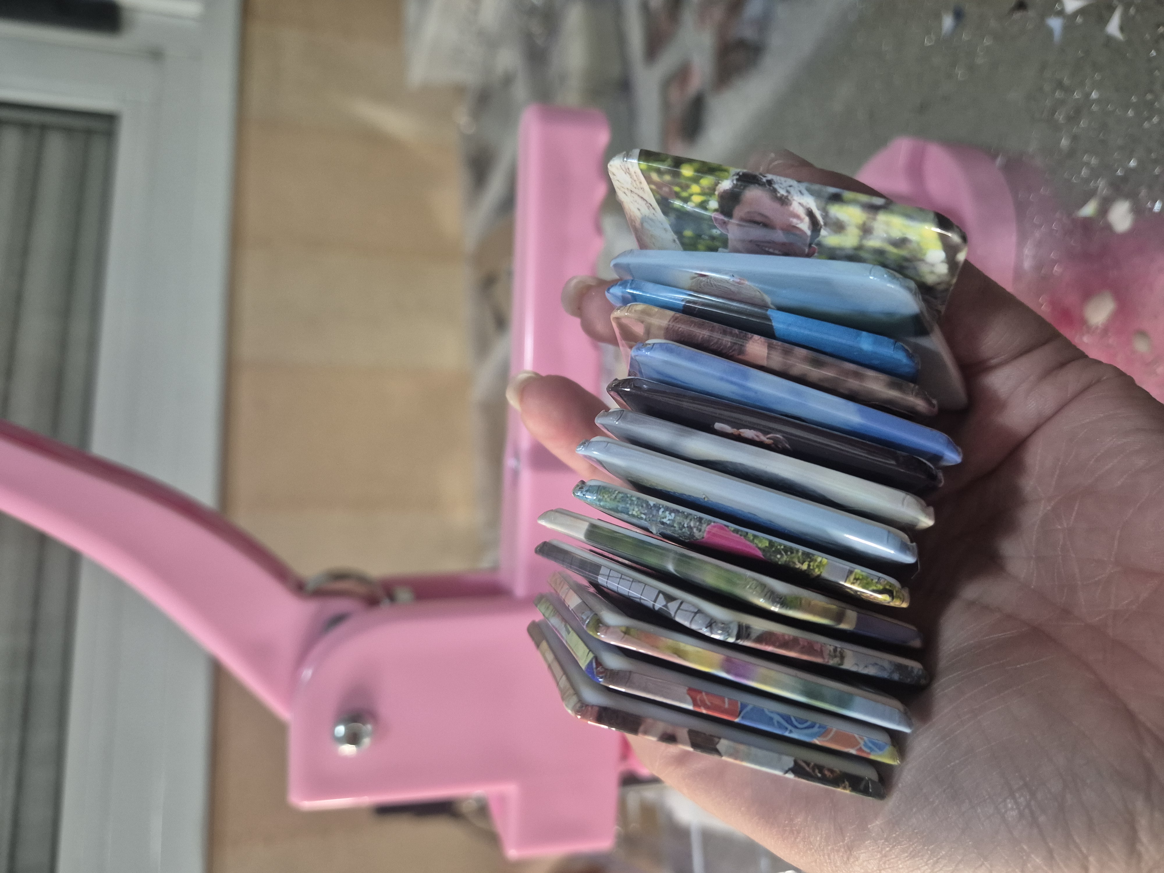 Kit 10 Unid. Ímãs e Bottons personalizados - Decoração afetiva