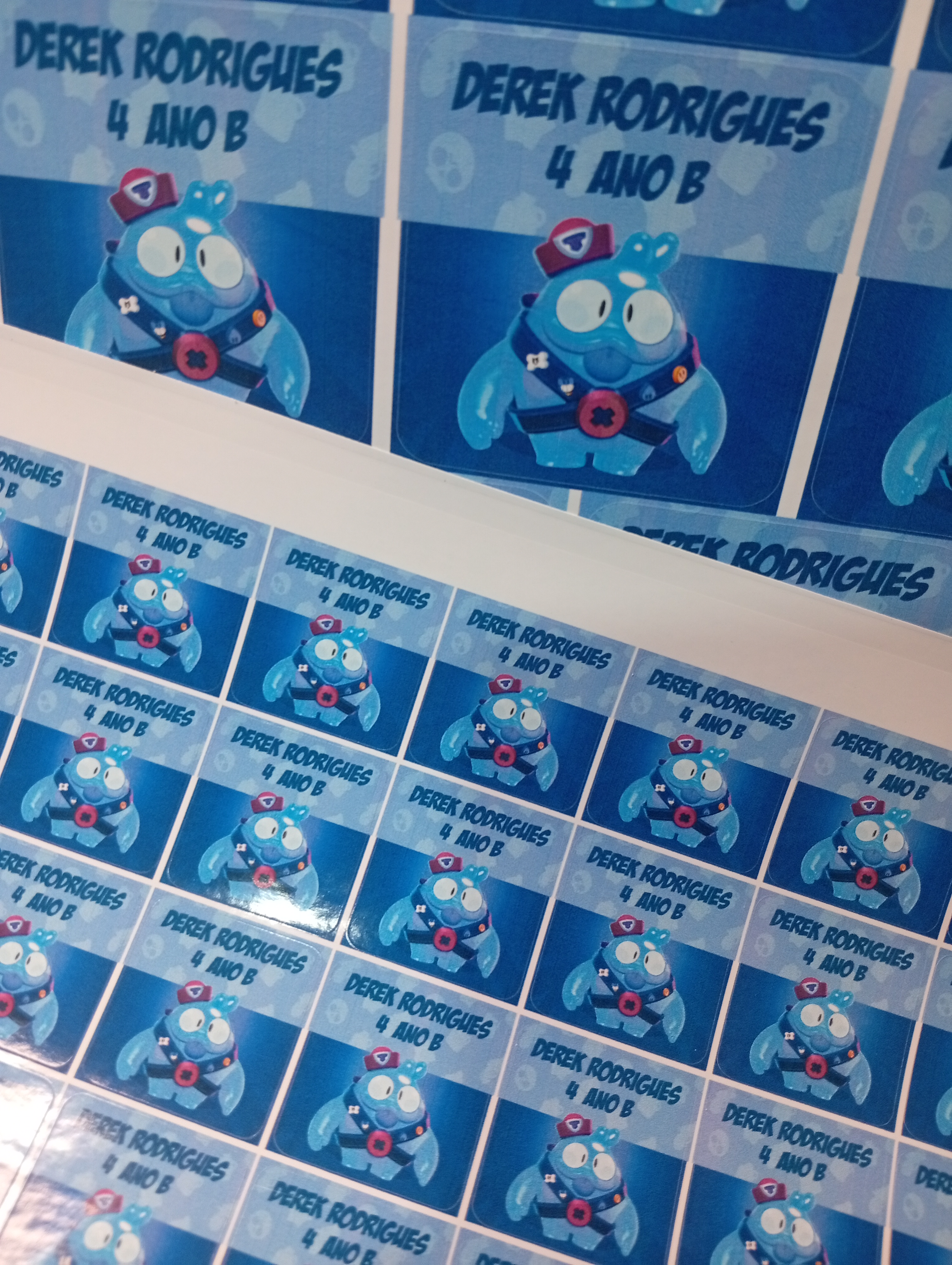 Adesivos e Etiquetas Personalizadas